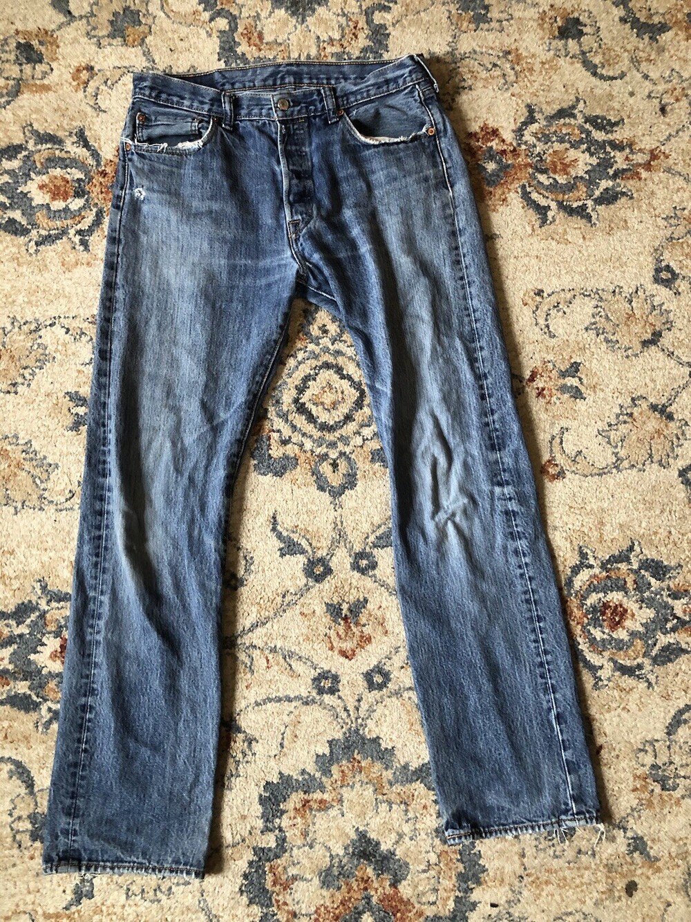 Levi's 501 Button Fly Blue Jeans Size 34x34 Straight Leg Medium Wash Cowboy